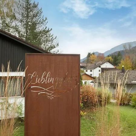 Vakantiehuis Mit Terrasse, Regendusche Und Bergpanorama
