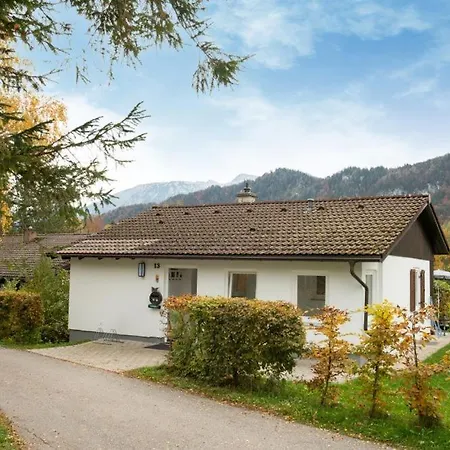 Mit Terrasse, Regendusche Und Bergpanorama Vakantiehuis